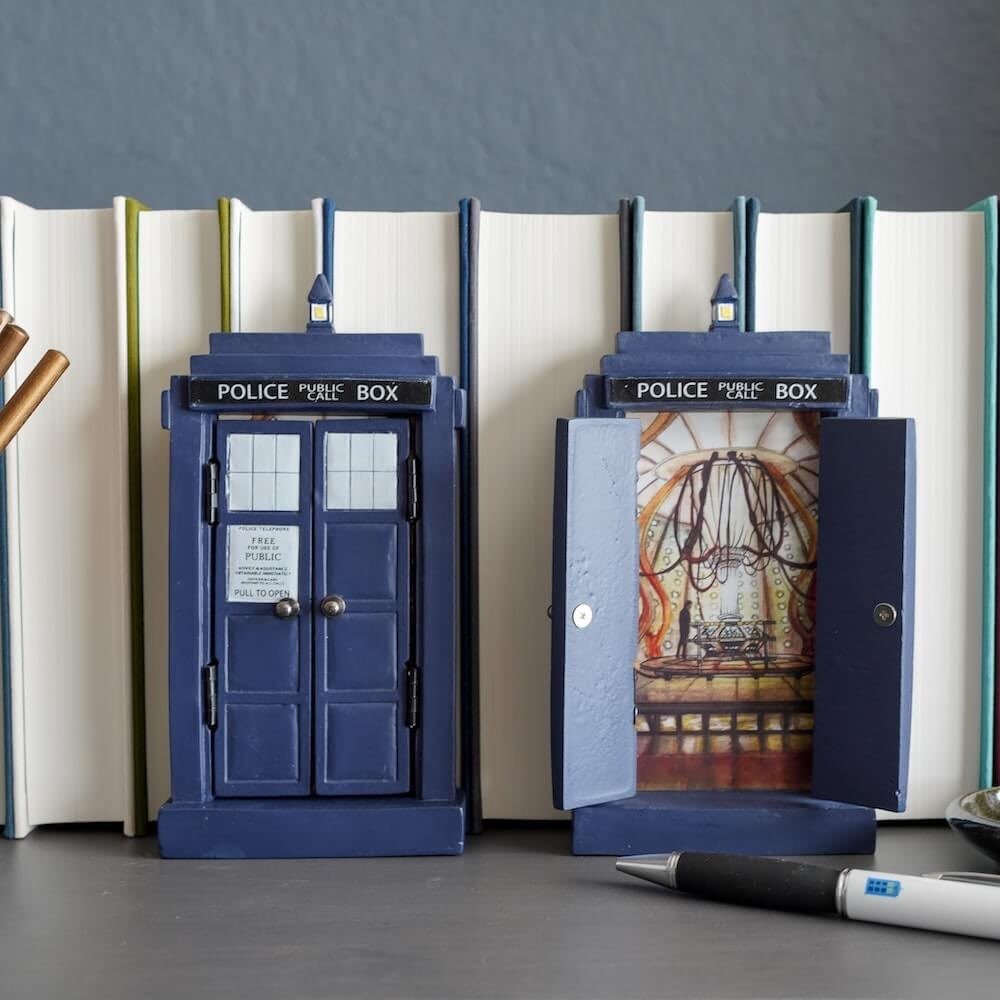 LitJoy Crate Doctor Who TARDIS Bookend Blue Police Box Opening Doors Decor